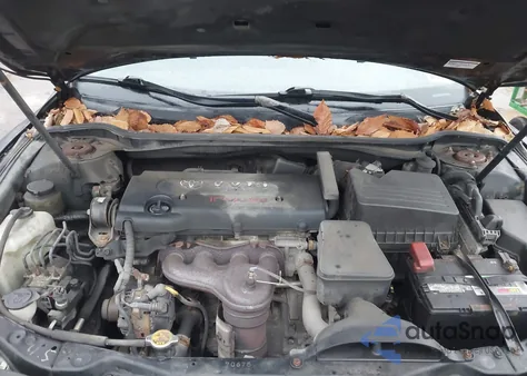 2009 Toyota Camry Se z USA, uszkodzony, nr VIN 4T1BE46K49U916403